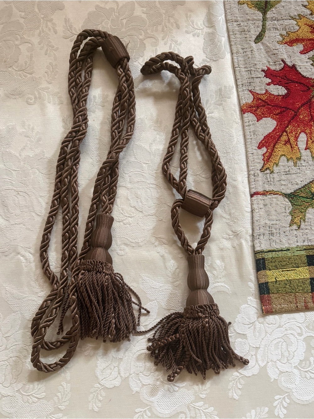 Brown Decorative Curtain Tiebacks with Tassels